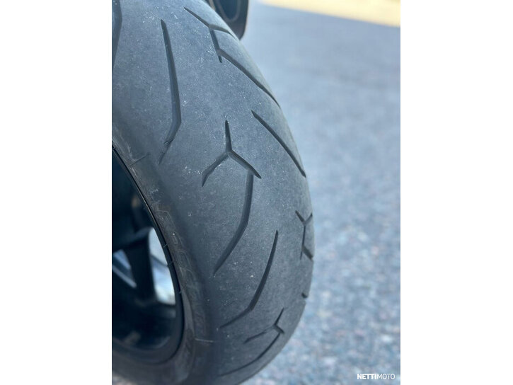 Moottoripyörä Yamaha MT-10 2018 25929119