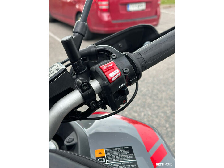 Moottoripyörä Yamaha MT-09 2018 25948839