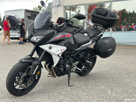 Moottoripyörä Yamaha MT-09 2018 25948869