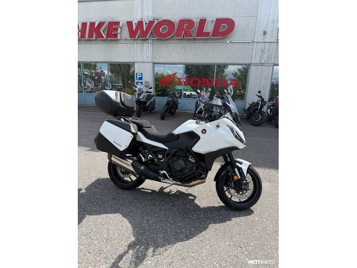 Moottoripyörä Honda NT 2022 26007746