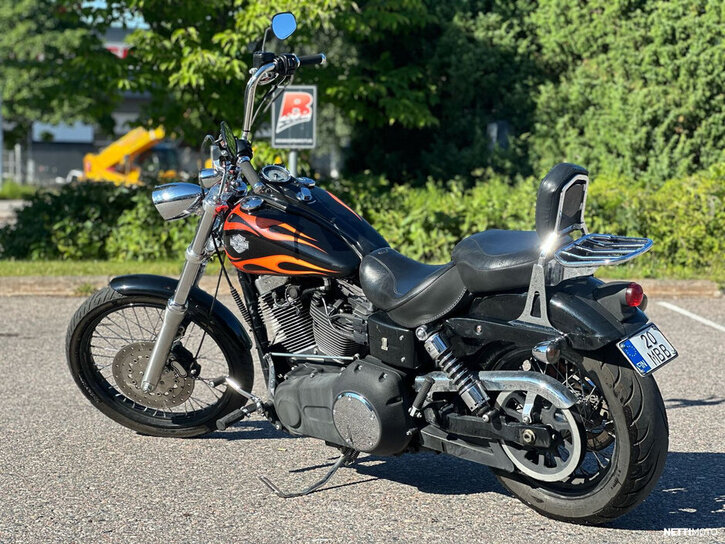 Moottoripyörä Harley-Davidson Dyna 2010 26068933