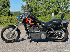 Moottoripyörä Harley-Davidson Dyna 2010 26068979