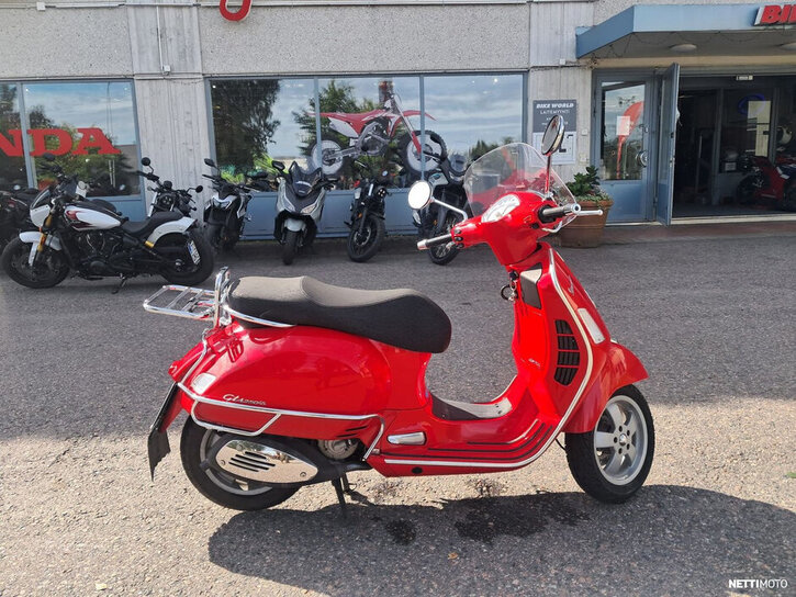 Skootteri Vespa GTS 2009 26131241