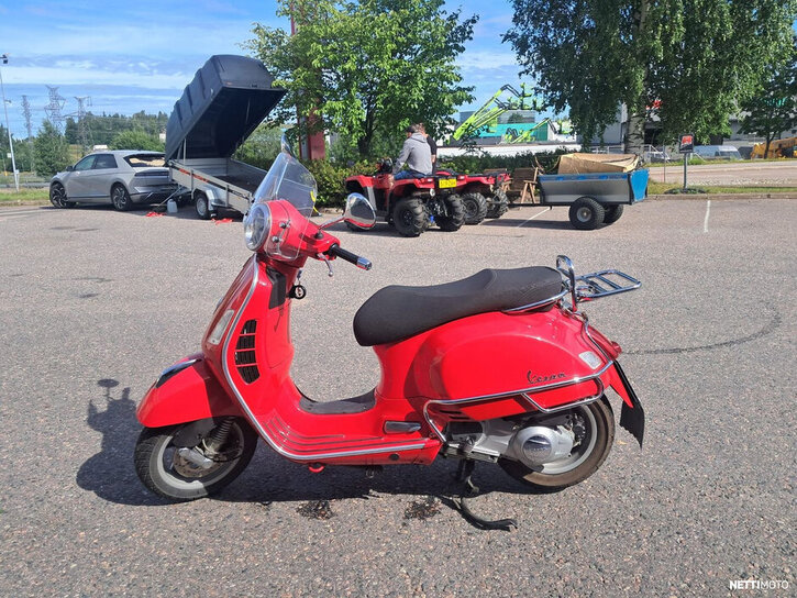 Skootteri Vespa GTS 2009 26131266
