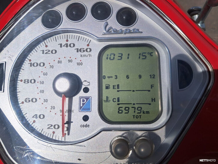 Skootteri Vespa GTS 2009 26131277