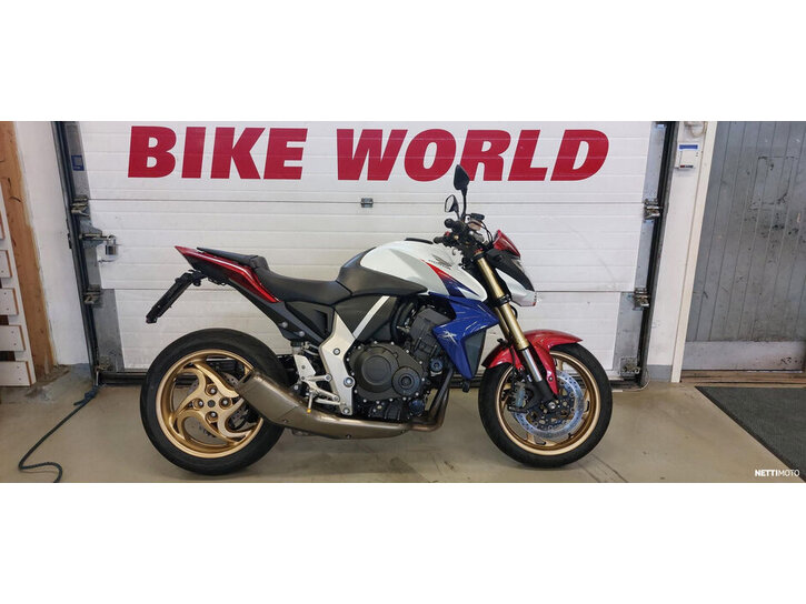 Moottoripyörä Honda CB 2011 26166040