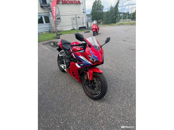 Moottoripyörä Honda CBR 2026 26221505