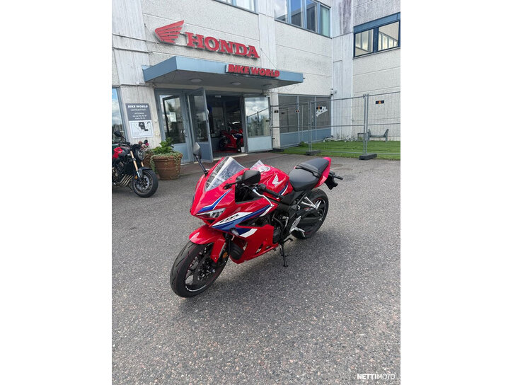 Moottoripyörä Honda CBR 2026 26221508