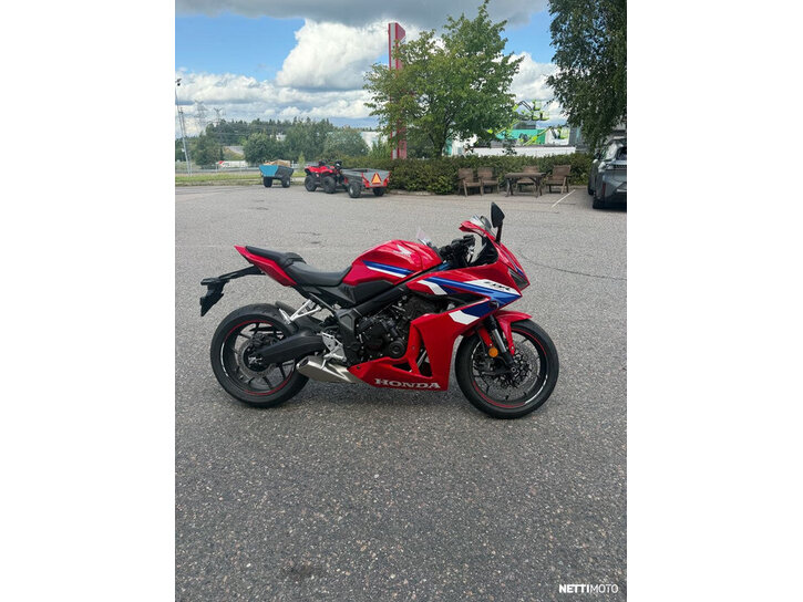 Moottoripyörä Honda CBR 2026 26221519