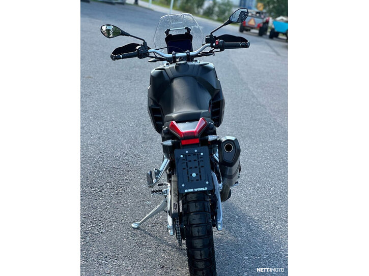 Moottoripyörä Aprilia Tuareg 2024 26235762
