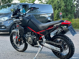 Moottoripyörä Aprilia Tuareg 2024 26235773