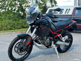 Moottoripyörä Aprilia Tuareg 2024 26235778