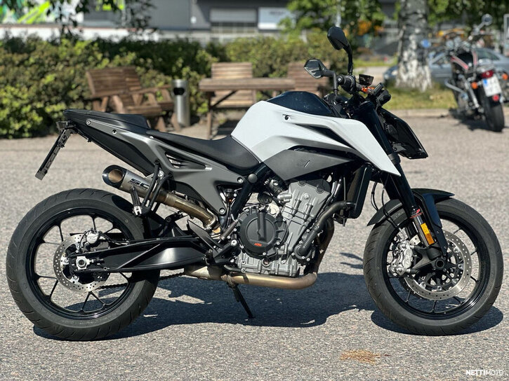 Moottoripyörä KTM 790 2023 26246981