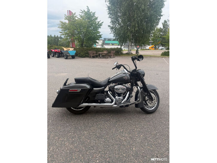 Moottoripyörä Harley-Davidson Touring 2011 26256460