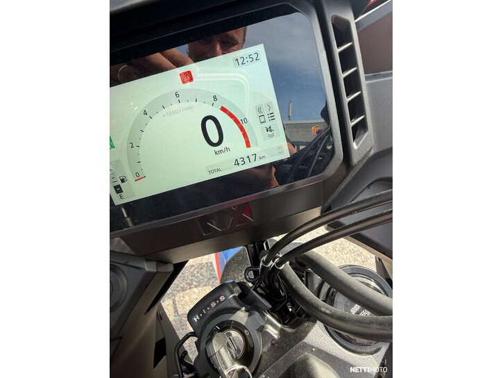 Moottoripyörä Honda CB 2025 26266021