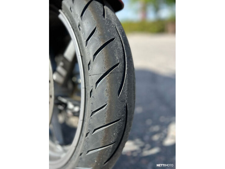 Moottoripyörä Honda VFR 2009 26320745