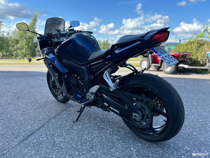 Moottoripyörä Yamaha FZ1 2008 26321800