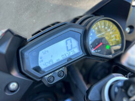 Moottoripyörä Yamaha FZ1 2008 26321827