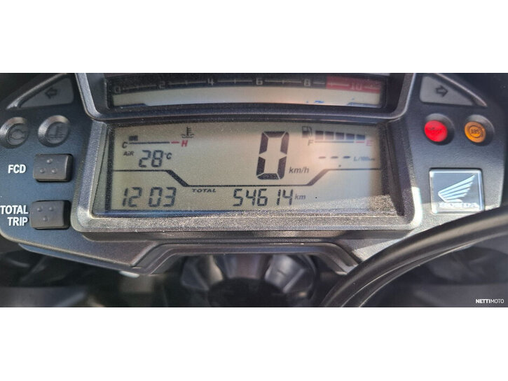 Moottoripyörä Honda VFR 2012 26342427