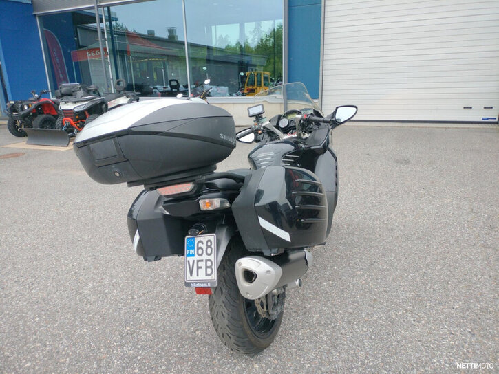 Moottoripyörä Kawasaki GTR 2014 26402027