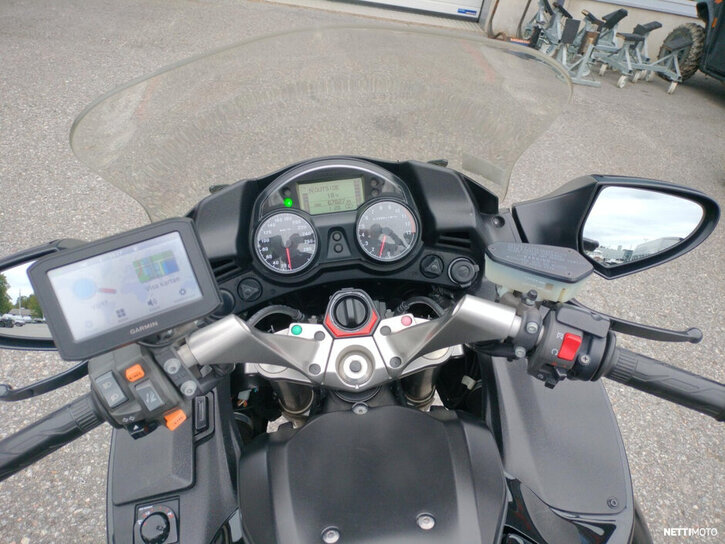 Moottoripyörä Kawasaki GTR 2014 26402028