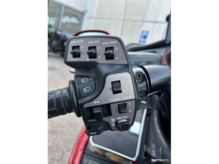 Moottoripyörä Honda GL 2001 26414665