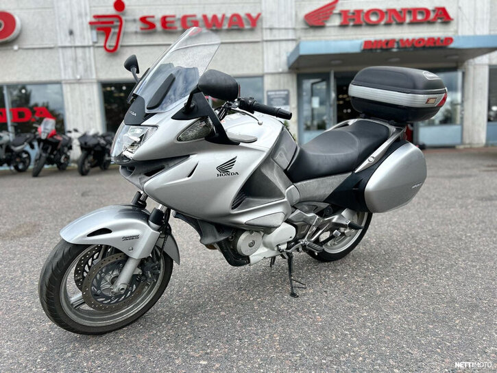 Moottoripyörä Honda NT 2008 26460564