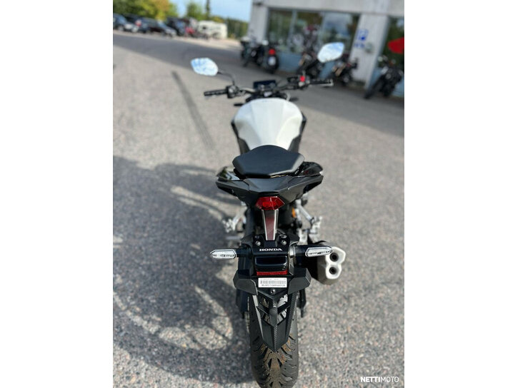 Moottoripyörä Honda CB 2025 26461200