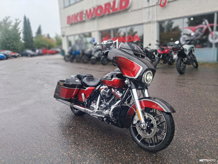 Moottoripyörä Harley-Davidson CVO 2023 26485551
