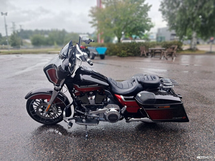 Moottoripyörä Harley-Davidson CVO 2023 26485556
