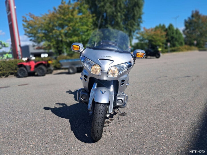 Moottoripyörä Honda GL 2008 26495034