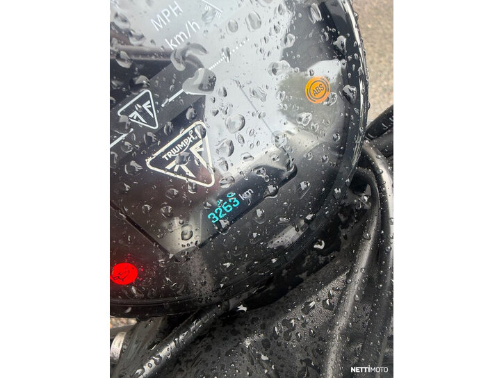 Moottoripyörä Triumph Trident 2023 26535308