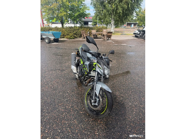 Moottoripyörä Kawasaki Z 2024 26535583
