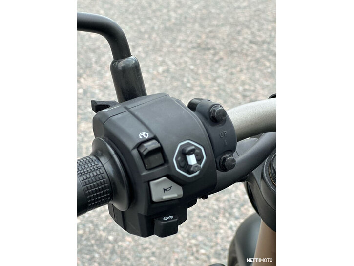 Moottoripyörä Honda CB 2025 26563650