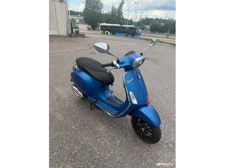 Skootteri Vespa Sprint 2023 26563841