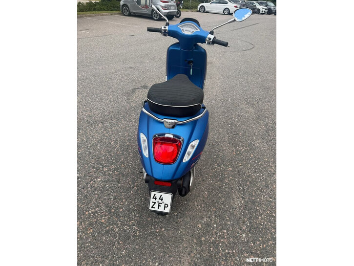 Skootteri Vespa Sprint 2023 26563843