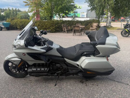 Moottoripyörä Honda GL 2026 26579345