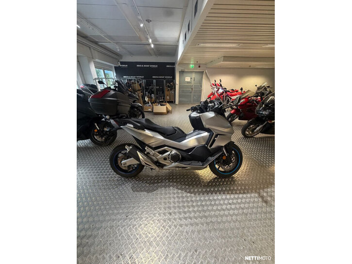Skootteri Honda Forza 2025 26632639
