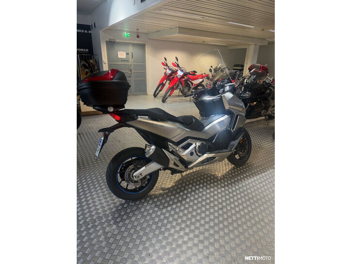 Skootteri Honda Forza 2025 26632647