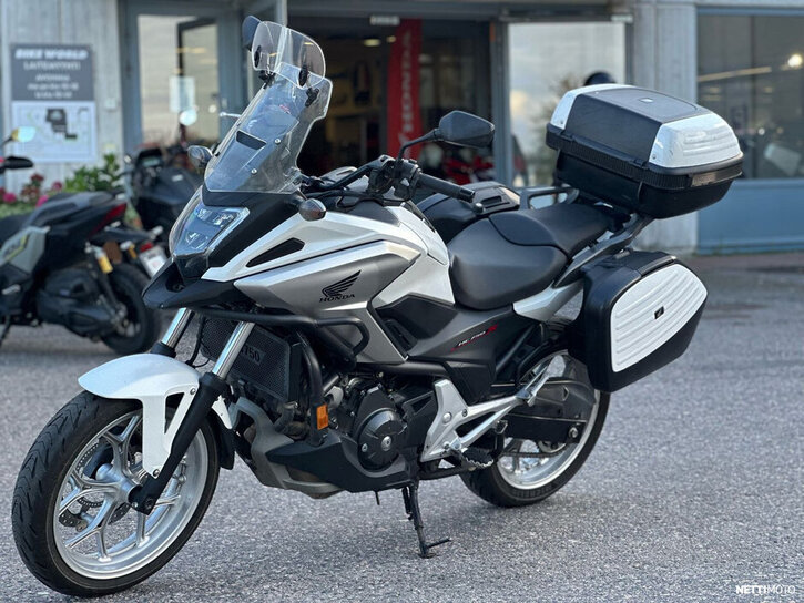 Moottoripyörä Honda NC 2018 26645558