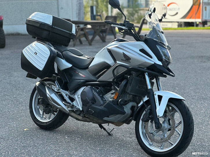 Moottoripyörä Honda NC 2018 26645817