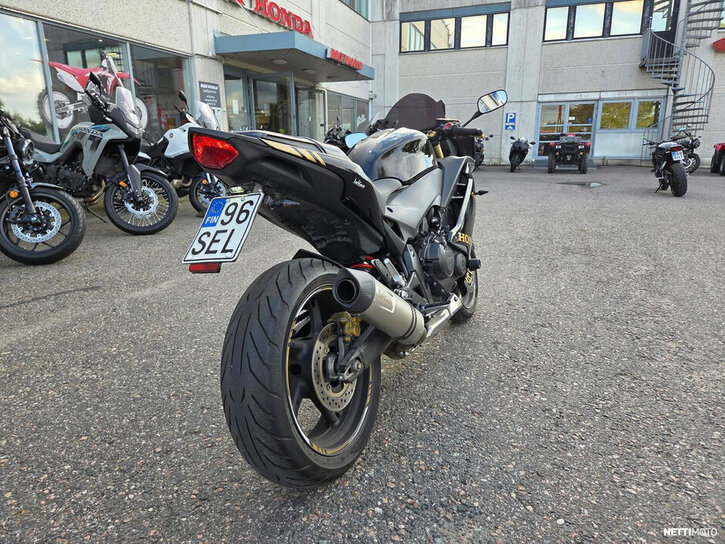Moottoripyörä Honda CBR 2013 26646017