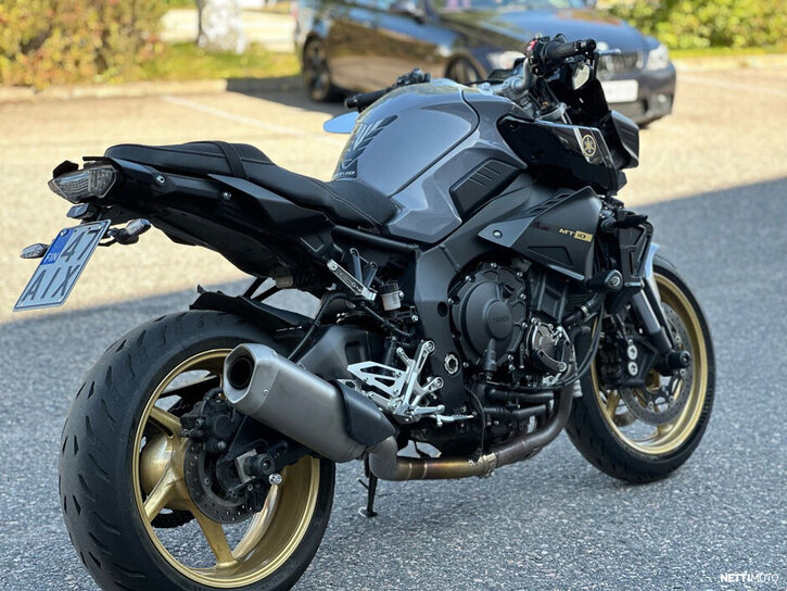 Moottoripyörä Yamaha MT-10 2016 26668874