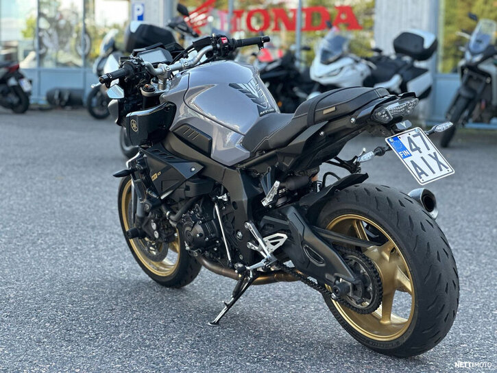 Moottoripyörä Yamaha MT-10 2016 26668879