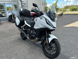 Moottoripyörä Honda NT 2022 26670698