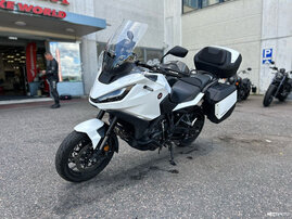 Moottoripyörä Honda NT 2022 26670702