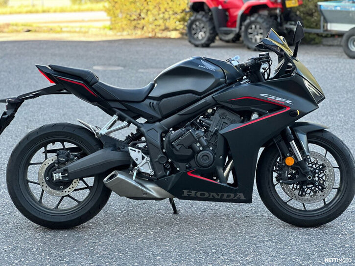 Moottoripyörä Honda CBR 2024 26671640