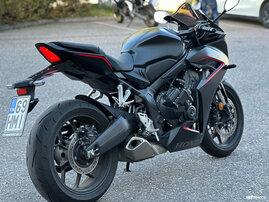 Moottoripyörä Honda CBR 2024 26671641