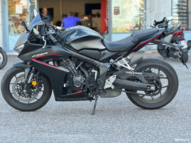 Moottoripyörä Honda CBR 2024 26671643