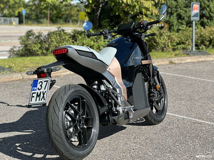 Moottoripyörä Honda WN7 2027 26681811